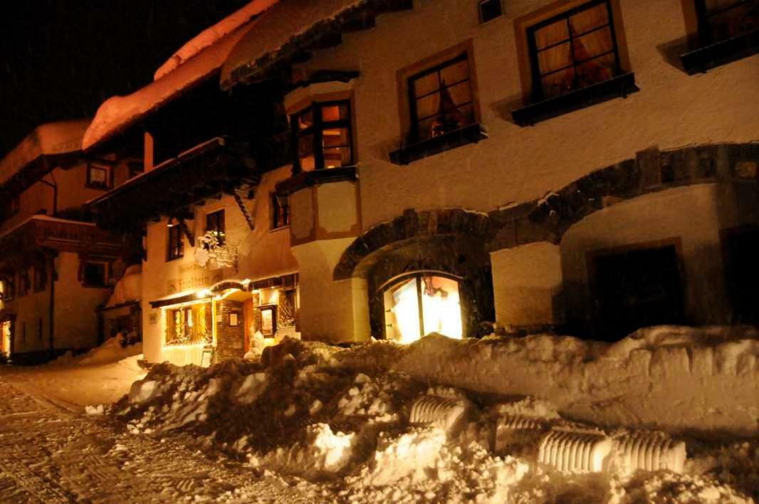 Hotel Garni Friedheim Санкт-Антон-ам-Арльберг Экстерьер фото